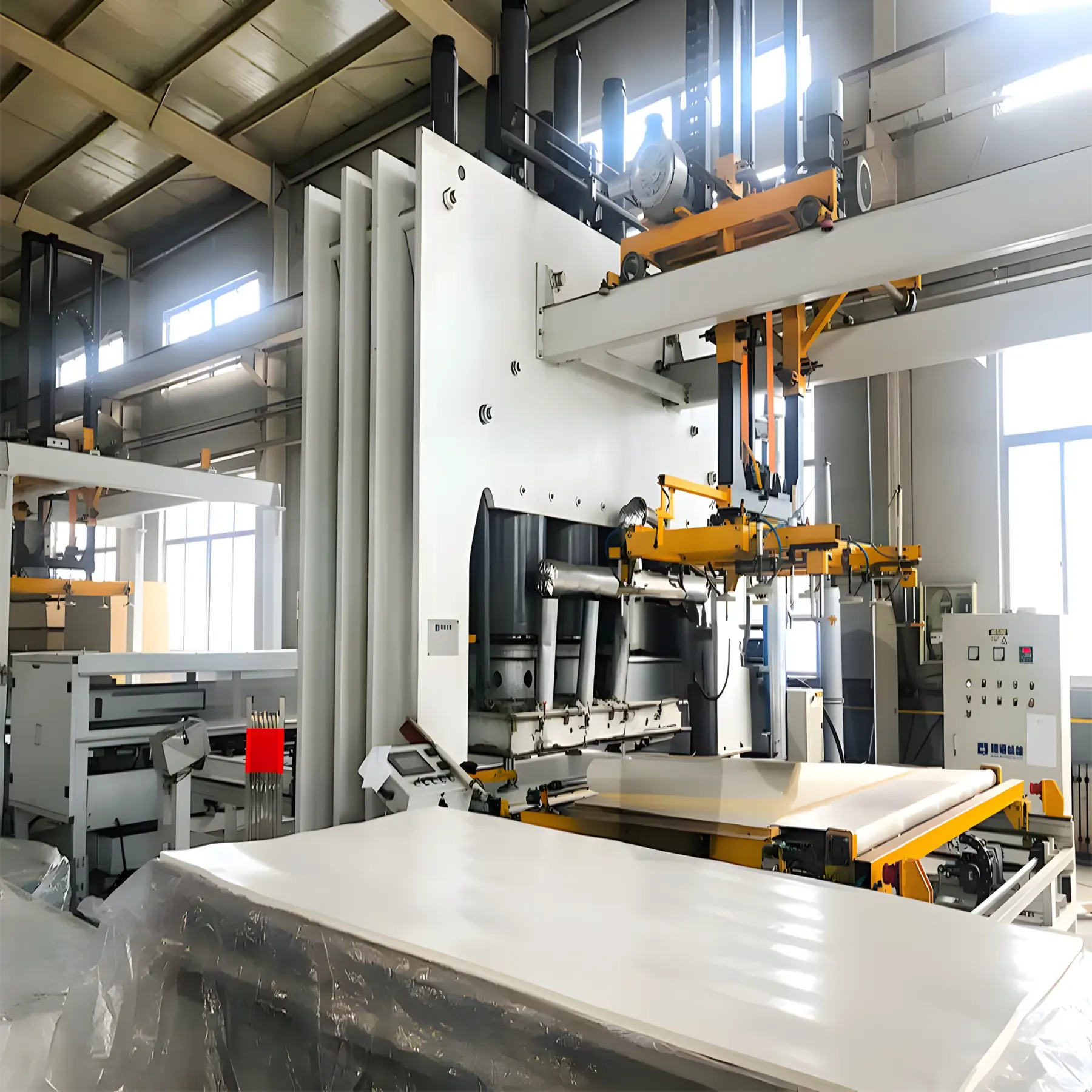 Short Cycle Lamination Press